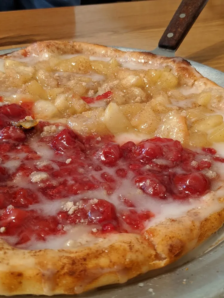 Dessert Pizza Cherry - Apple